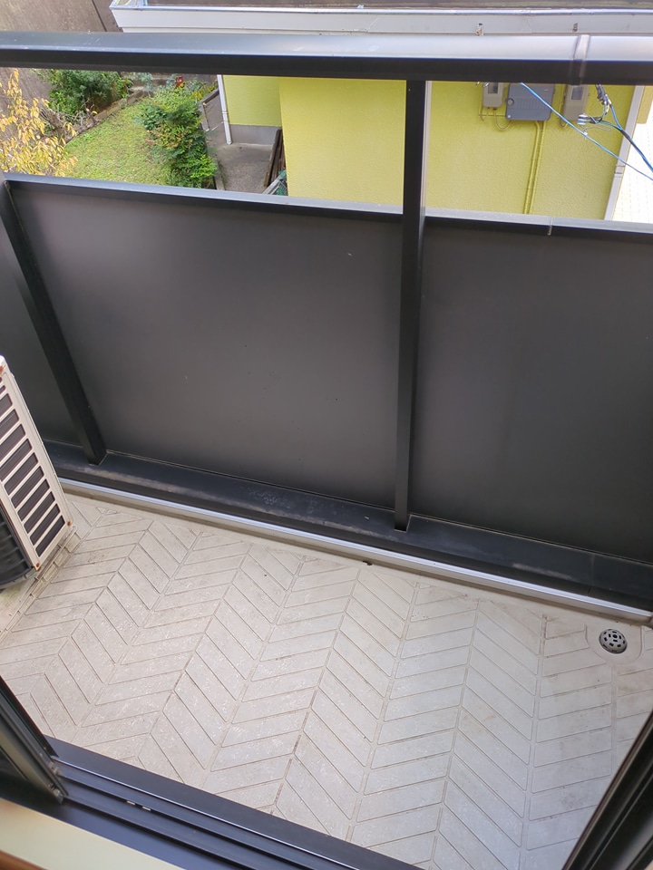 17/28 バルコニー