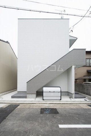 16/24 エントランス