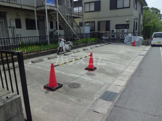 22/26 駐車場