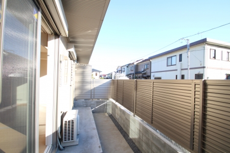 13/23 バルコニー