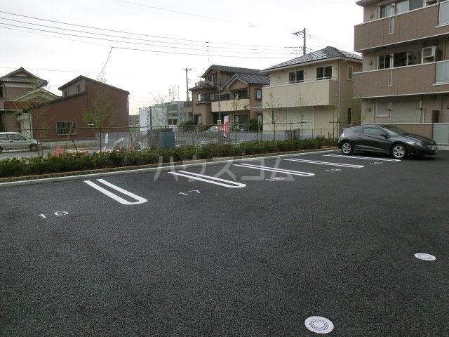 16/26 駐車場