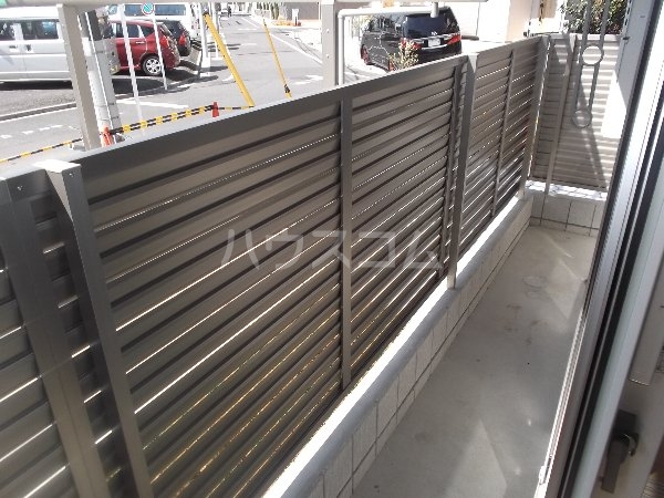 17/28 バルコニー