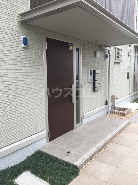21/29 エントランス