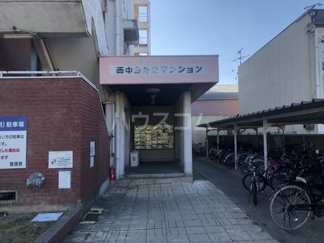 18/26 エントランス