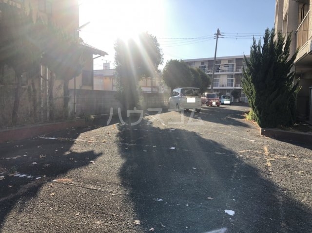 19/26 駐車場