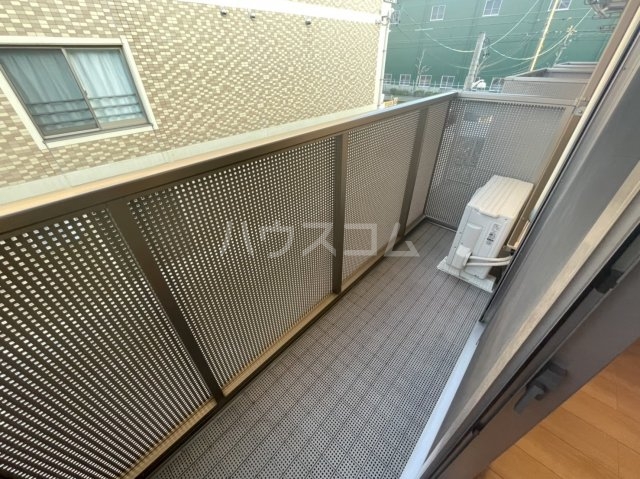 18/23 バルコニー