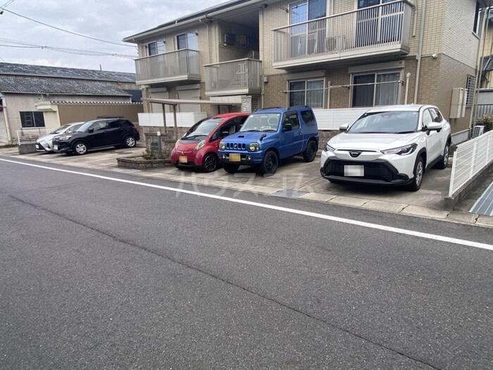 17/22 駐車場