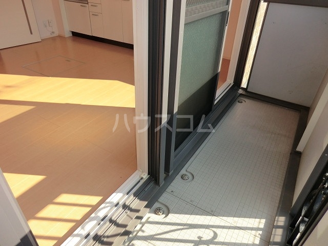 17/23 バルコニー