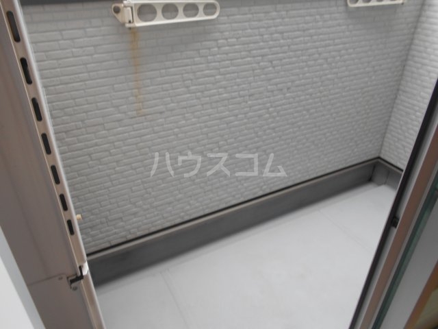 26/30 エントランス