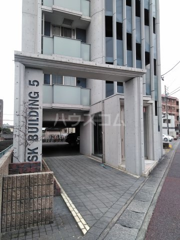 26/30 エントランス