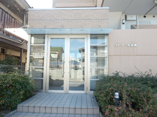 21/30 エントランス