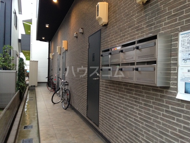 17/24 エントランス