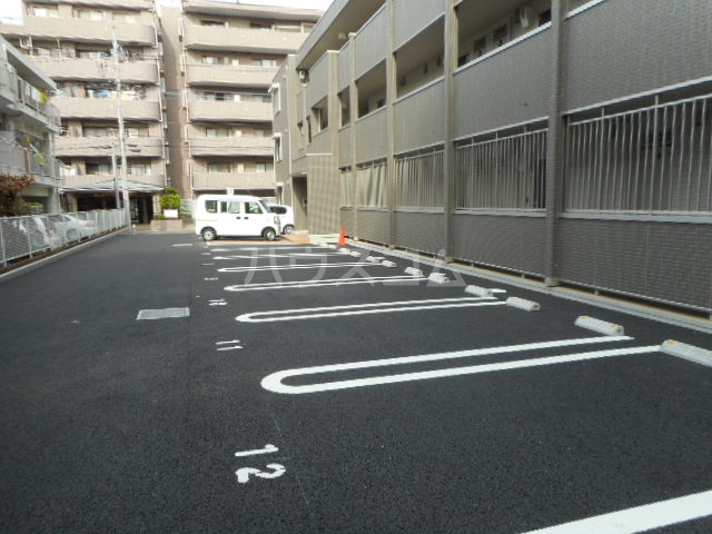 21/30 駐車場