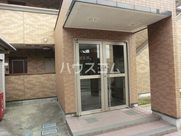 21/27 エントランス