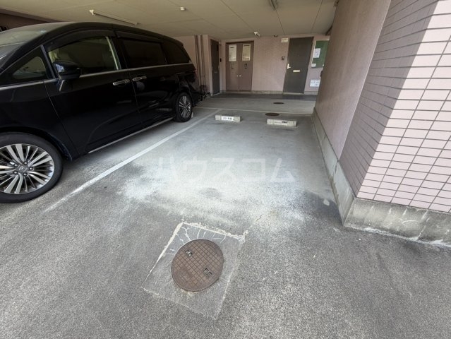 22/29 駐車場