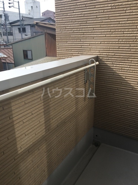 18/27 バルコニー