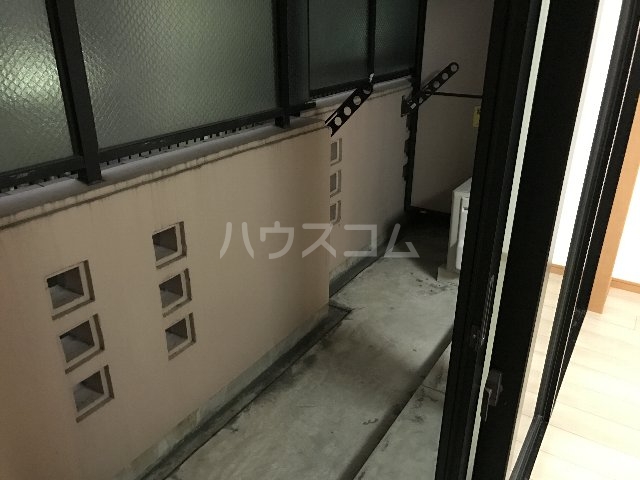 16/28 バルコニー