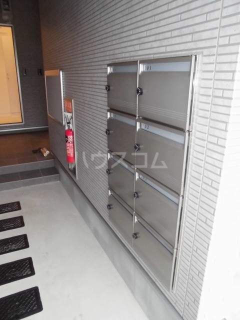 19/28 エントランス