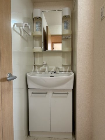 16/30 洗面