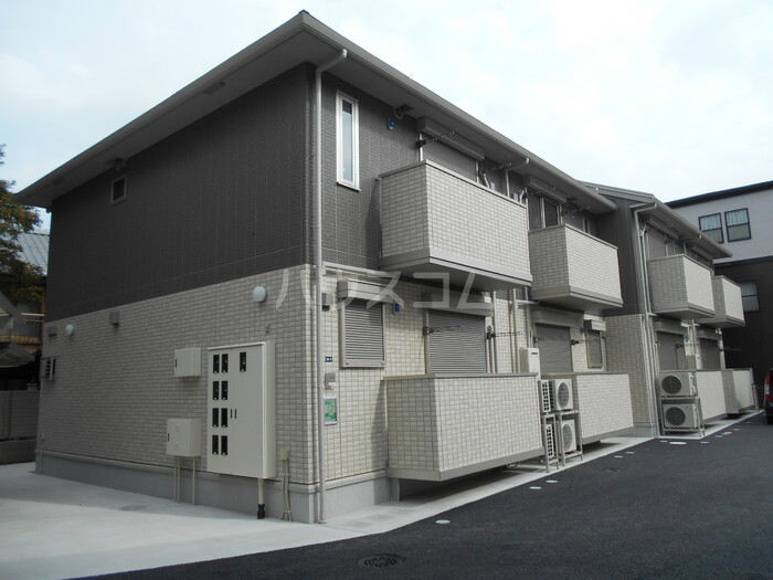 17/25 エントランス