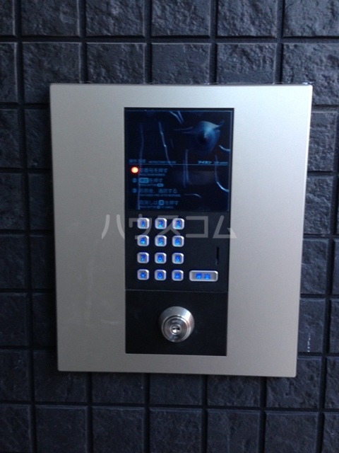 17/22 エントランス