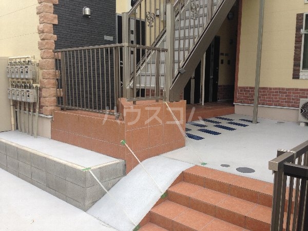 14/16 エントランス