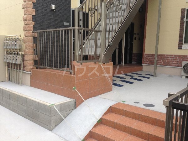 14/16 エントランス