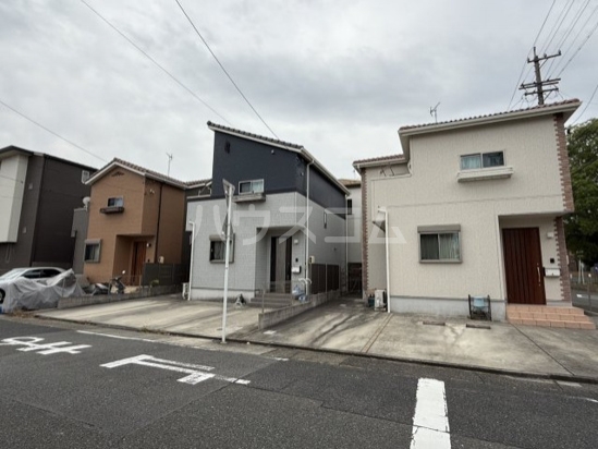 18/28 駐車場