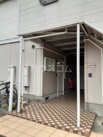 29/30 エントランス