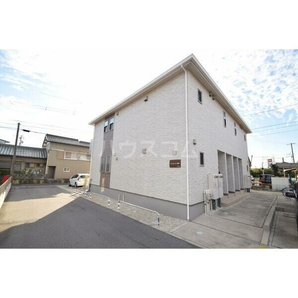 20/30 エントランス