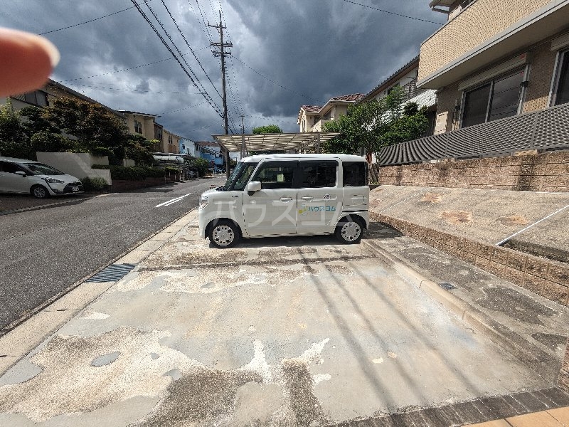 21/27 駐車場