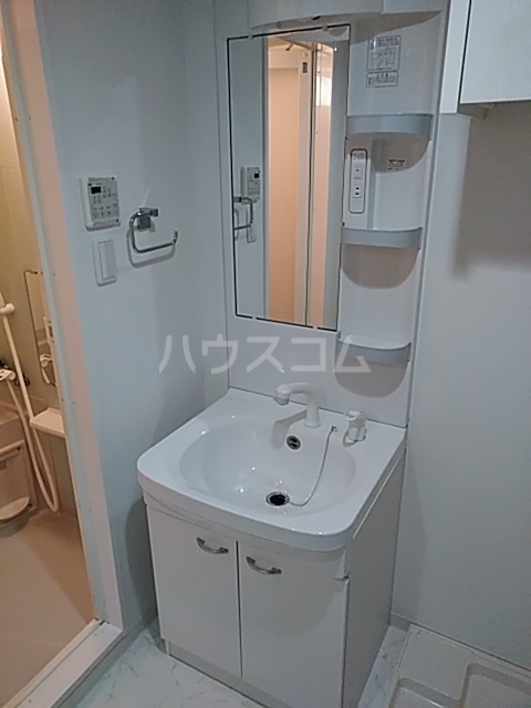 13/30 洗面