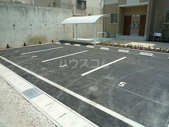 14/16 駐車場