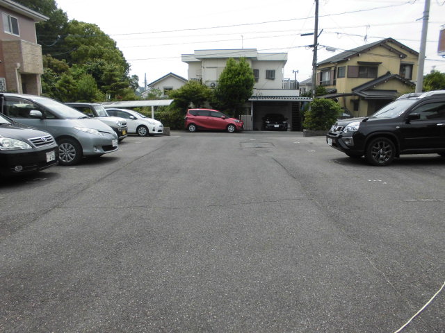 16/19 駐車場