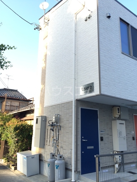 22/30 エントランス