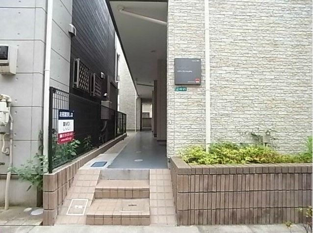 16/26 エントランス