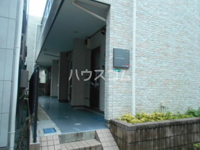 3/4 エントランス