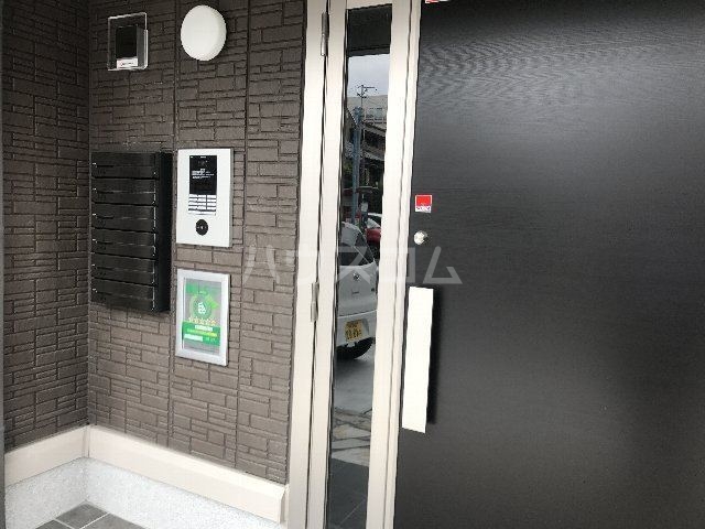 20/30 エントランス