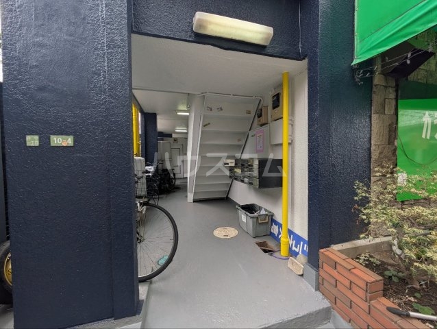 2/6 エントランス