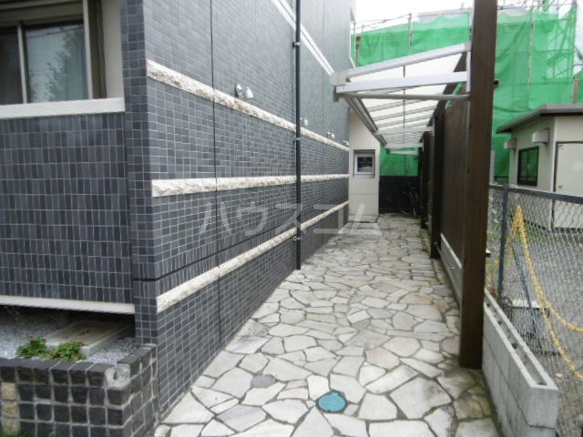 17/26 エントランス