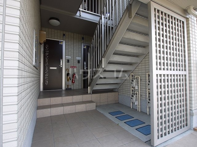 3/8 エントランス