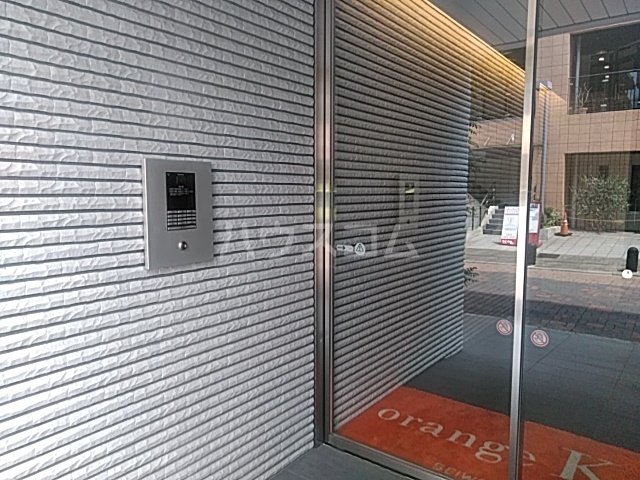 26/30 エントランス