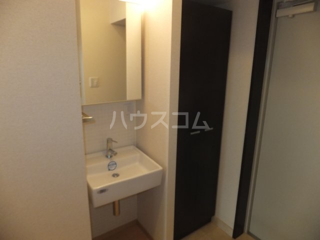 14/25 洗面