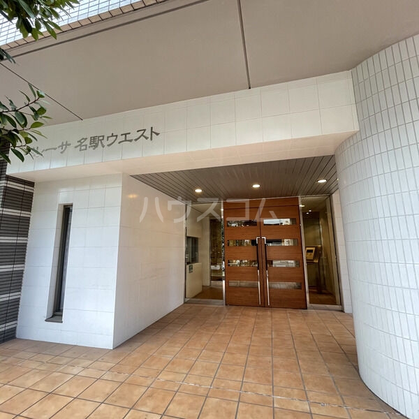 20/25 エントランス