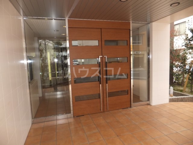 3/8 エントランス