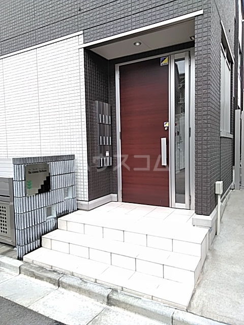 2/11 エントランス