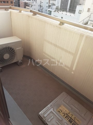 18/27 バルコニー