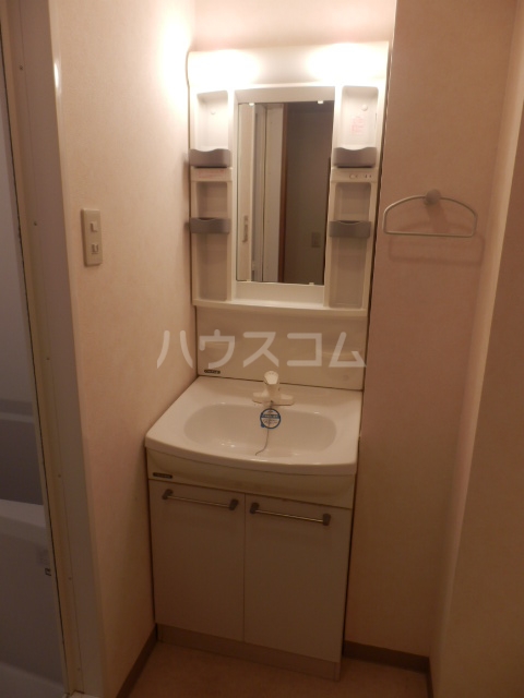 13/30 洗面