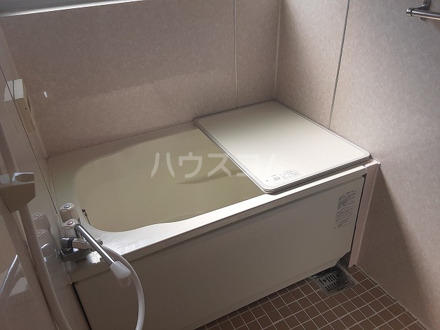 16/30 浴室