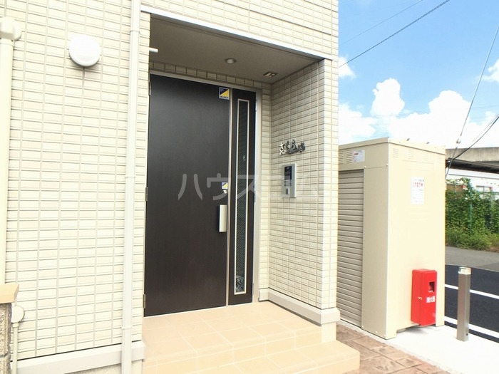 13/20 エントランス